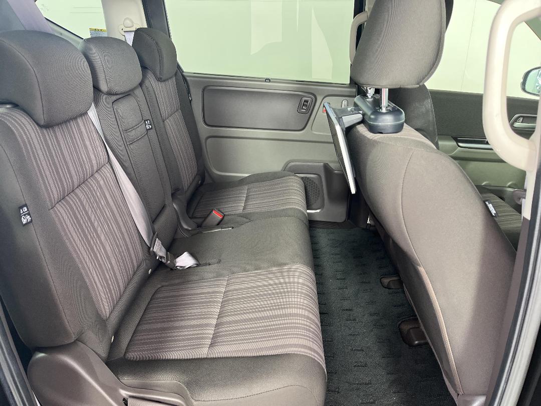 Photo '20' of Honda Freed Photo '20' of Honda Freed