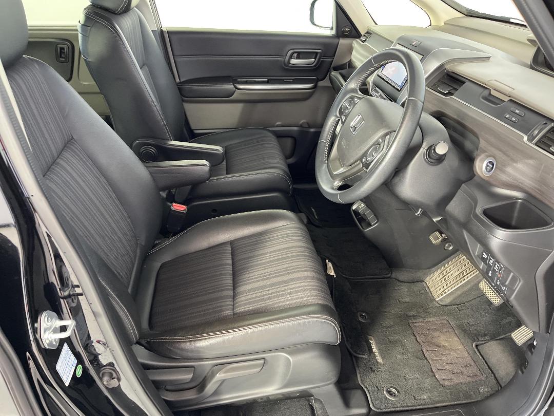 Photo '16' of Honda Freed