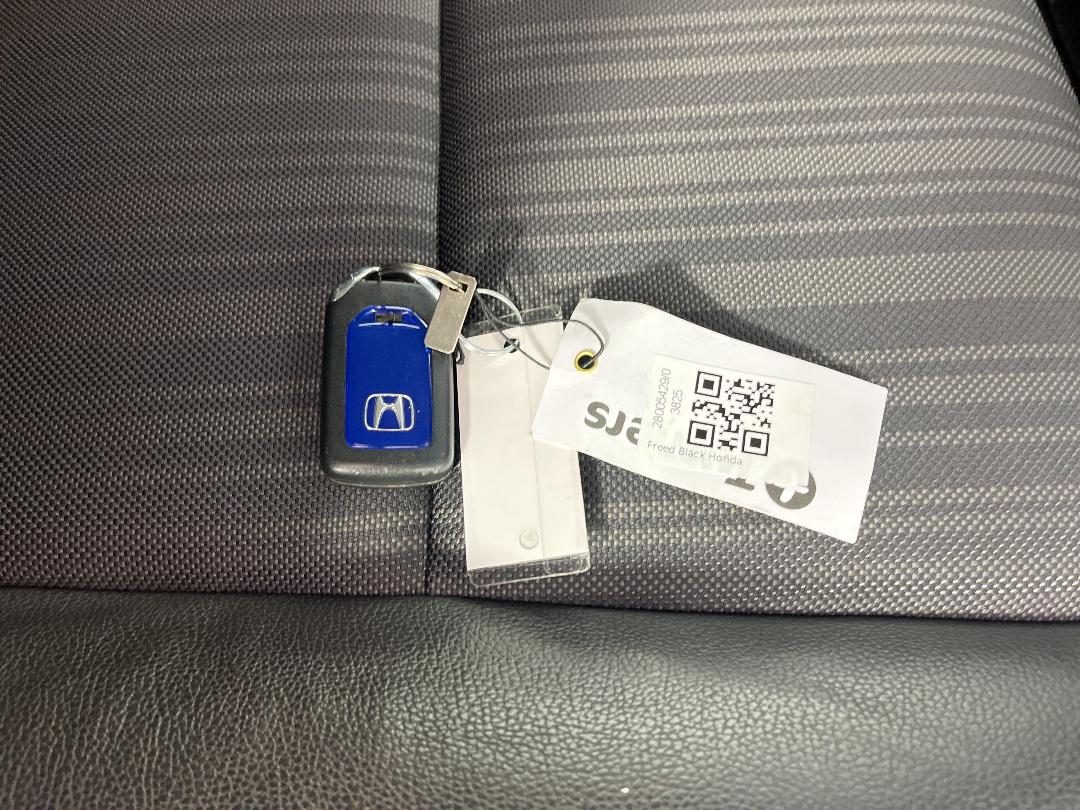 Photo '21' of Honda Freed