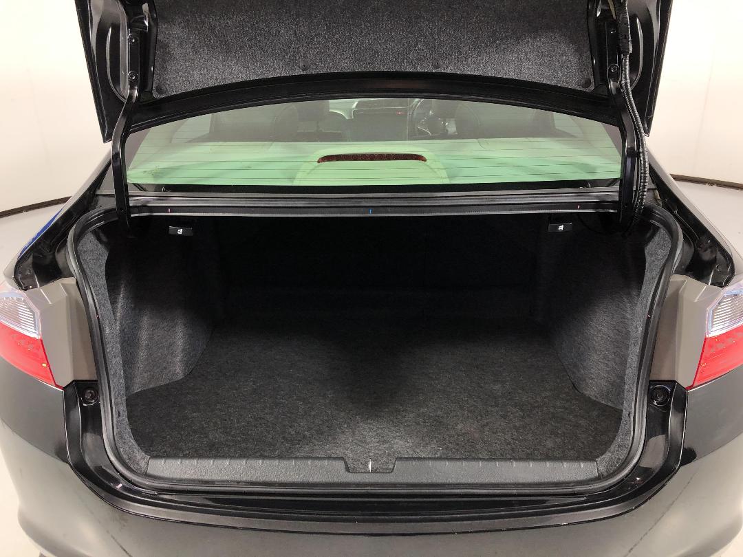 Photo '14' of Honda Grace Photo '14' of Honda Grace