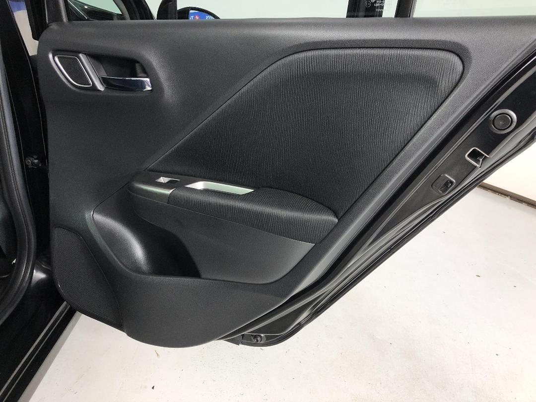 Photo '19' of Honda Grace Photo '19' of Honda Grace