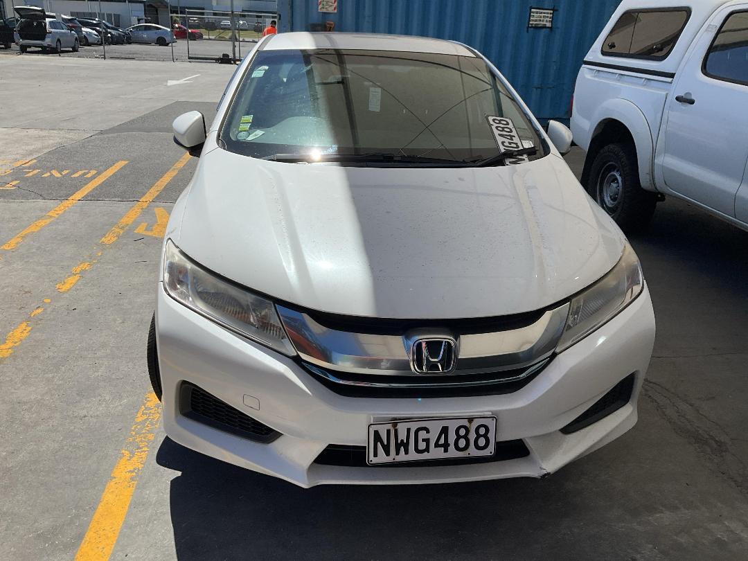 Photo '4' of Honda Grace Photo '4' of Honda Grace