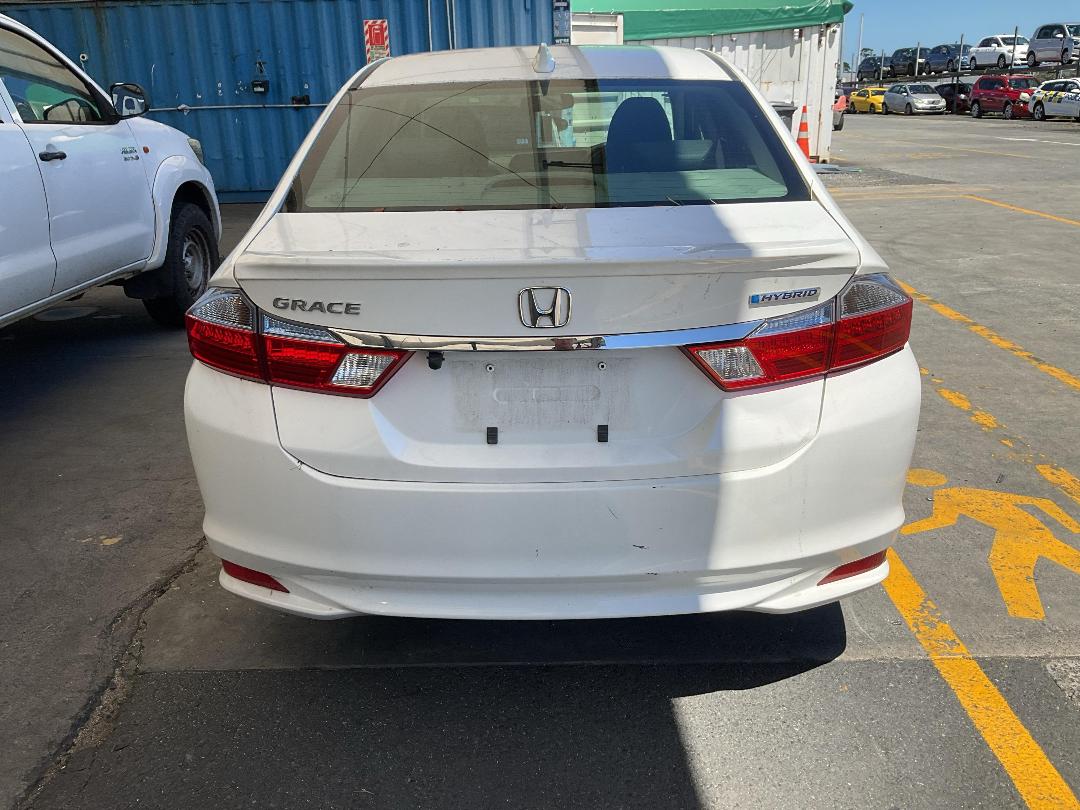 Photo '11' of Honda Grace Photo '11' of Honda Grace