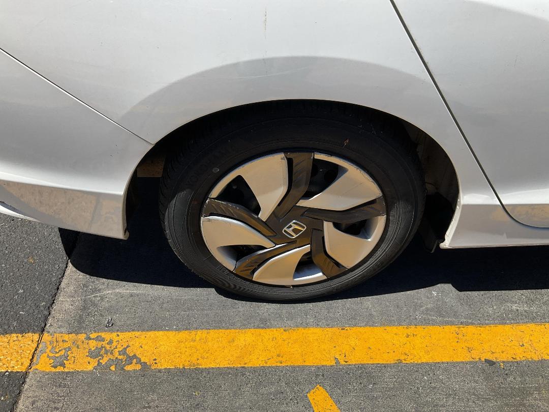 Photo '17' of Honda Grace Photo '17' of Honda Grace