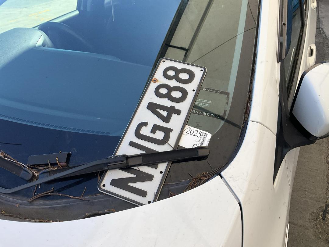 Photo '32' of Honda Grace Photo '32' of Honda Grace