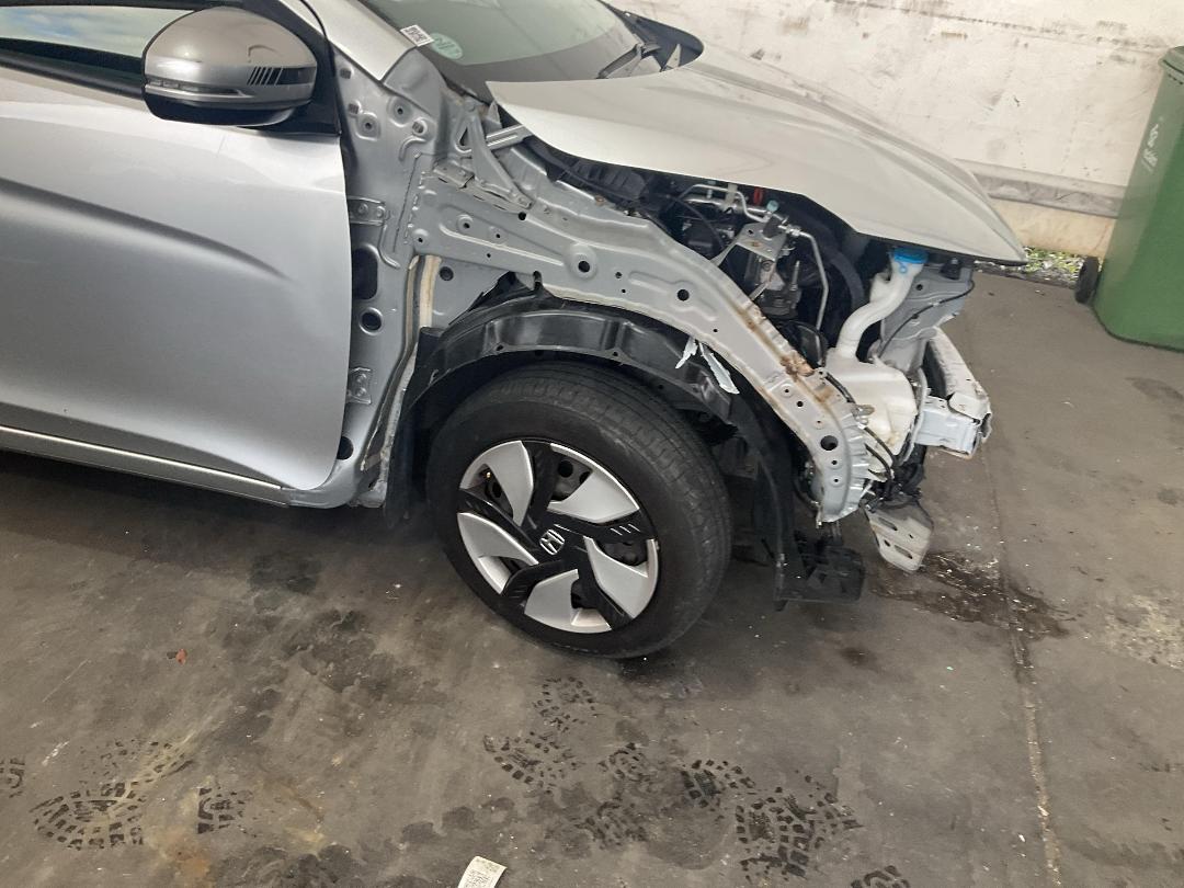 Photo '2' of Honda Grace Hybrid Photo '2' of Honda Grace Hybrid