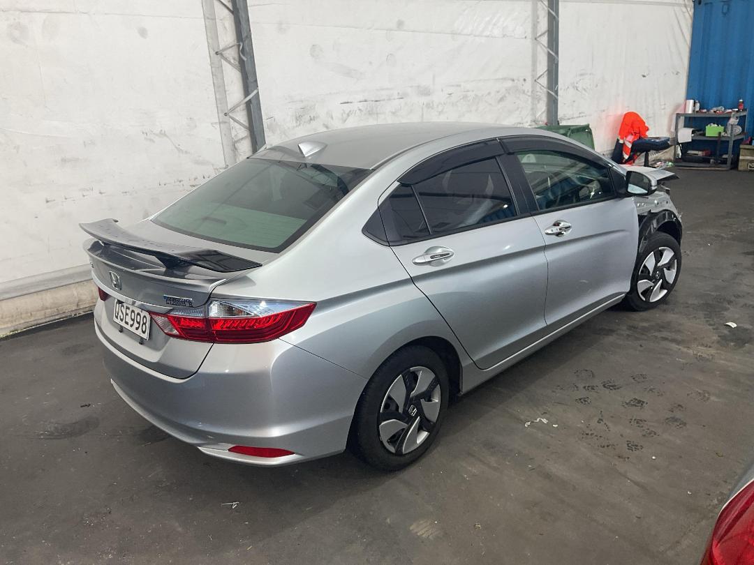 Photo '14' of Honda Grace Hybrid Photo '14' of Honda Grace Hybrid