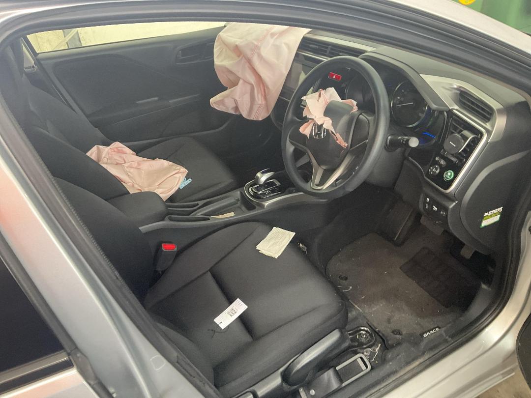 Photo '19' of Honda Grace Hybrid Photo '19' of Honda Grace Hybrid