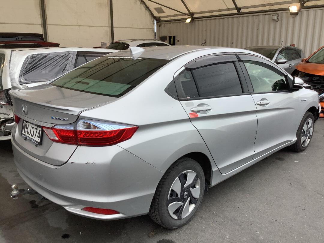 Photo '4' of Honda Grace Photo '4' of Honda Grace