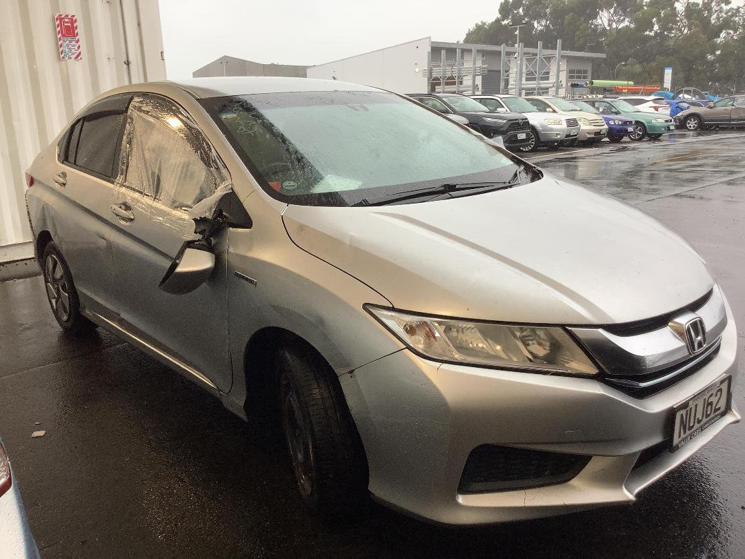 Photo '3' of Honda Grace Photo '3' of Honda Grace