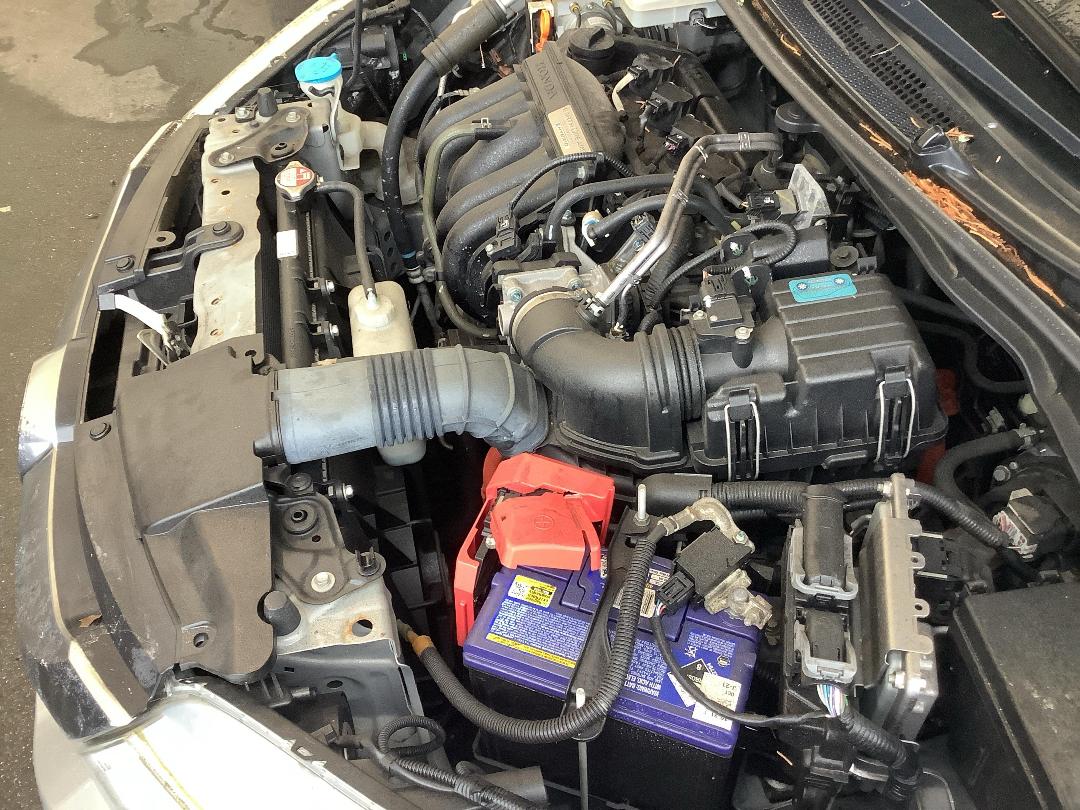 Photo '15' of Honda Grace Photo '15' of Honda Grace