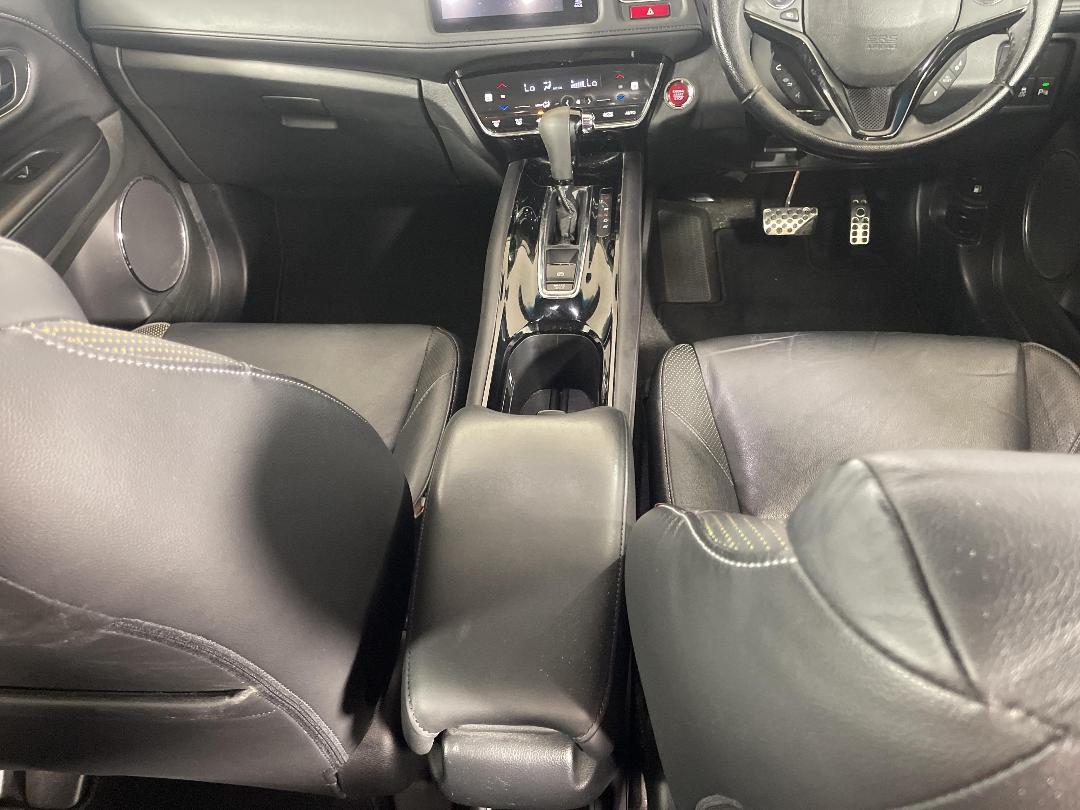 Photo '18' of Honda HR-V