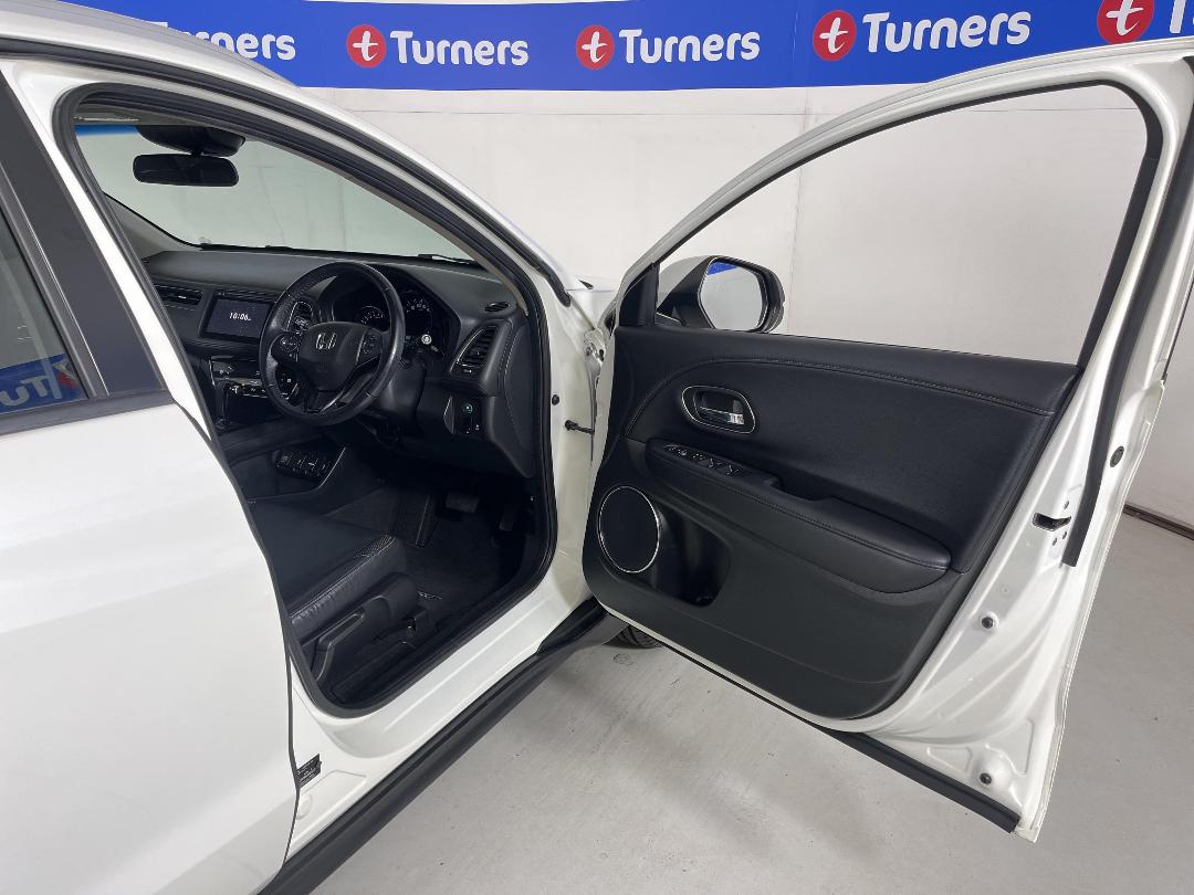 Photo '15' of Honda HR-V Photo '15' of Honda HR-V