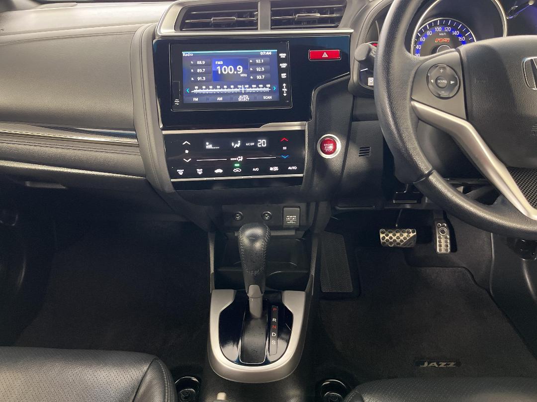 Photo '18' of Honda Jazz