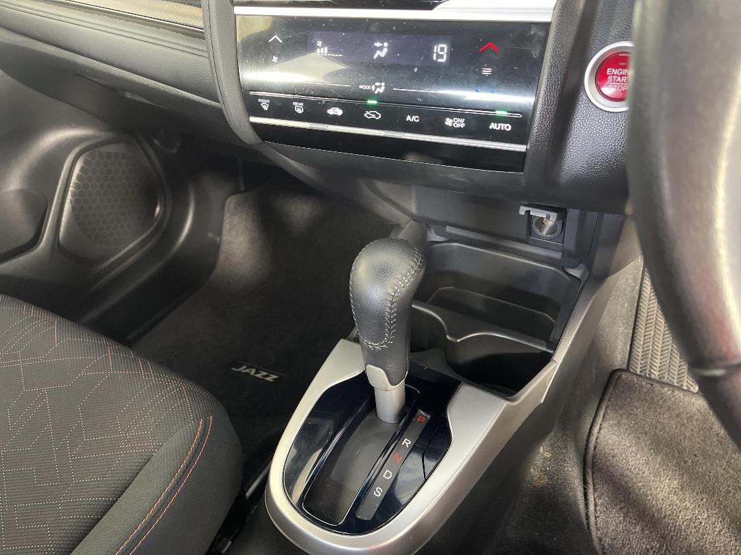 Photo '18' of Honda Jazz