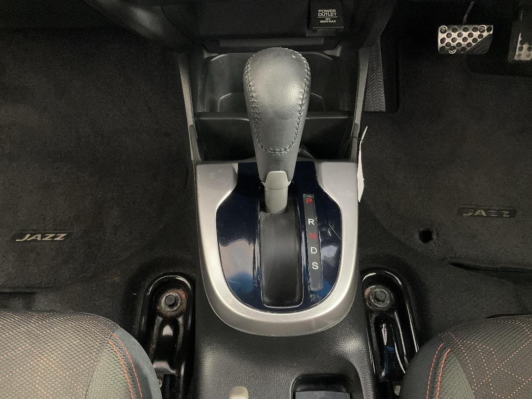 Photo '18' of Honda Jazz