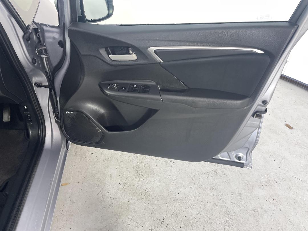 Photo '15' of Honda Jazz Photo '15' of Honda Jazz