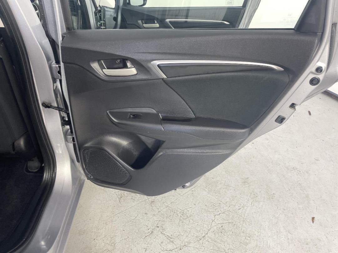 Photo '19' of Honda Jazz Photo '19' of Honda Jazz