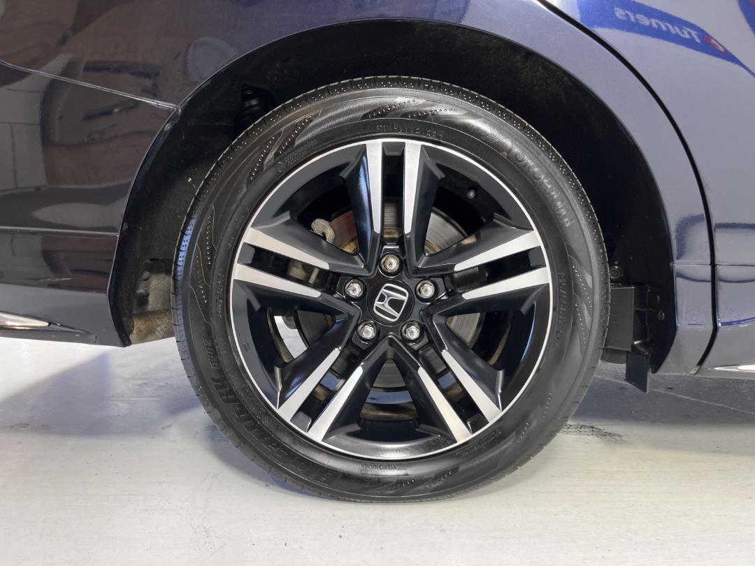 Photo '12' of Honda Odyssey