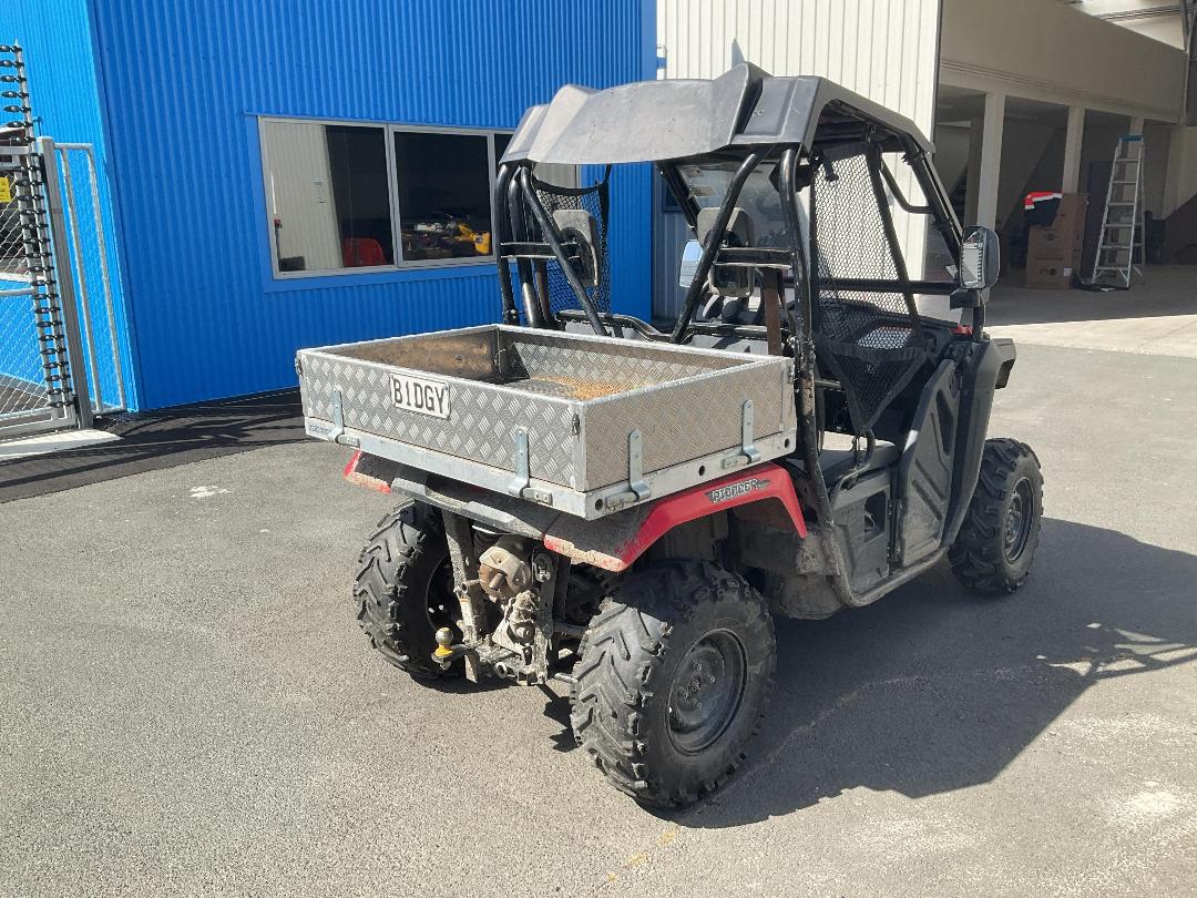 Photo '5' of Honda Pioneer 500