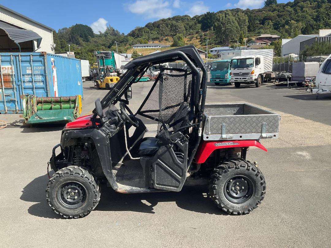 Photo '8' of Honda Pioneer 500