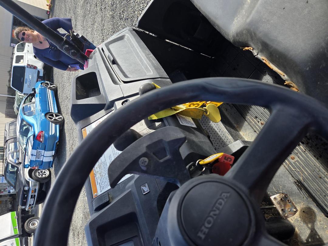 Photo '6' of Honda Pioneer 700