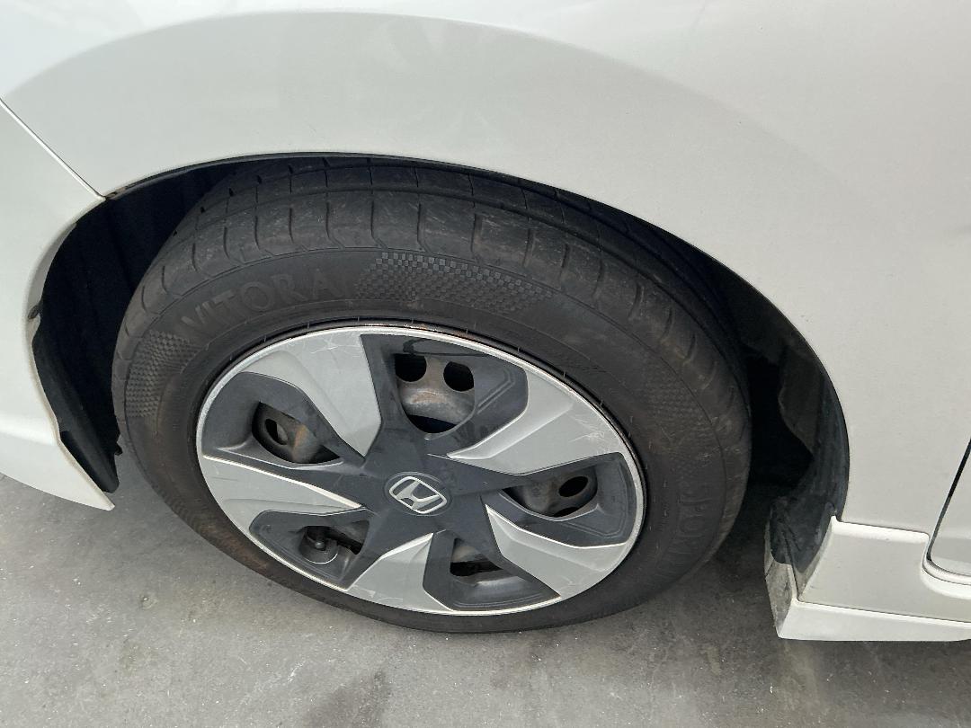 Photo '4' of Honda Shuttle Hybrid Photo '4' of Honda Shuttle Hybrid