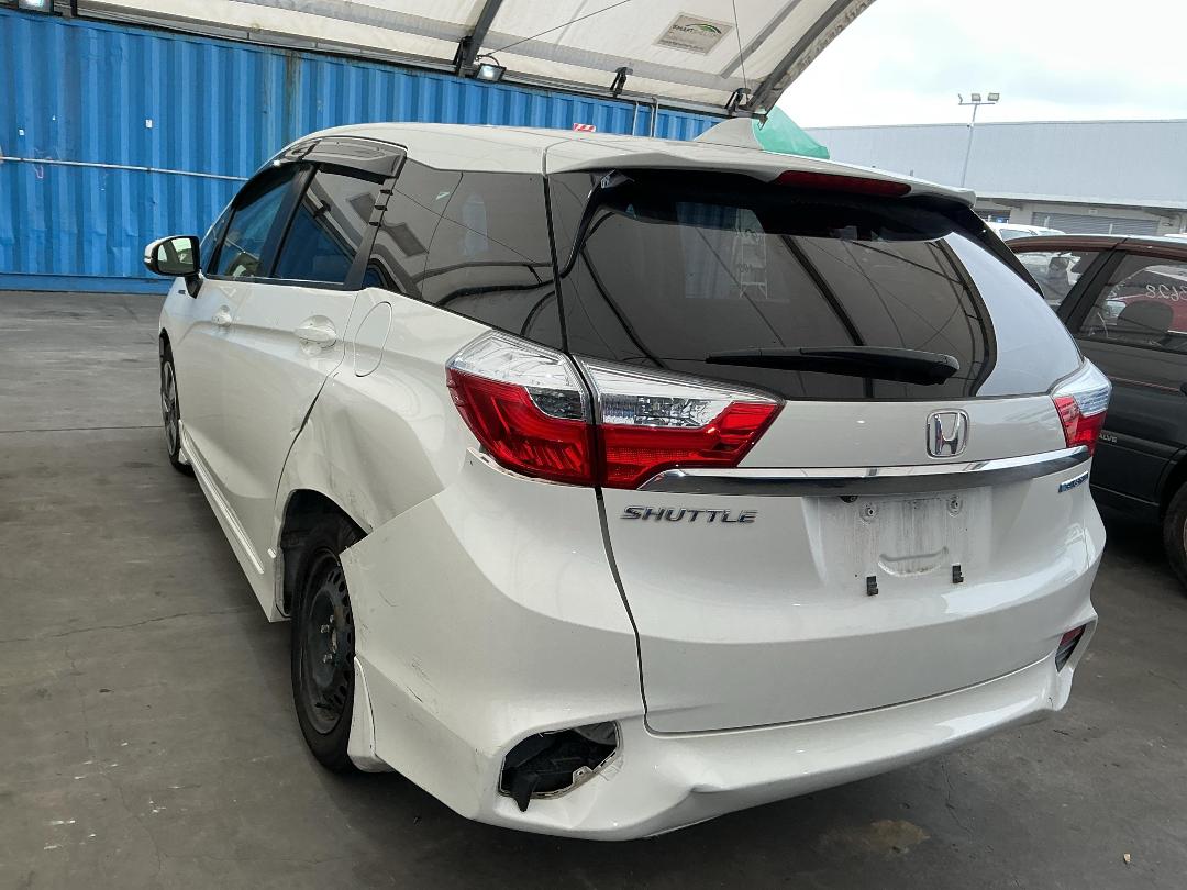 Photo '8' of Honda Shuttle Hybrid Photo '8' of Honda Shuttle Hybrid