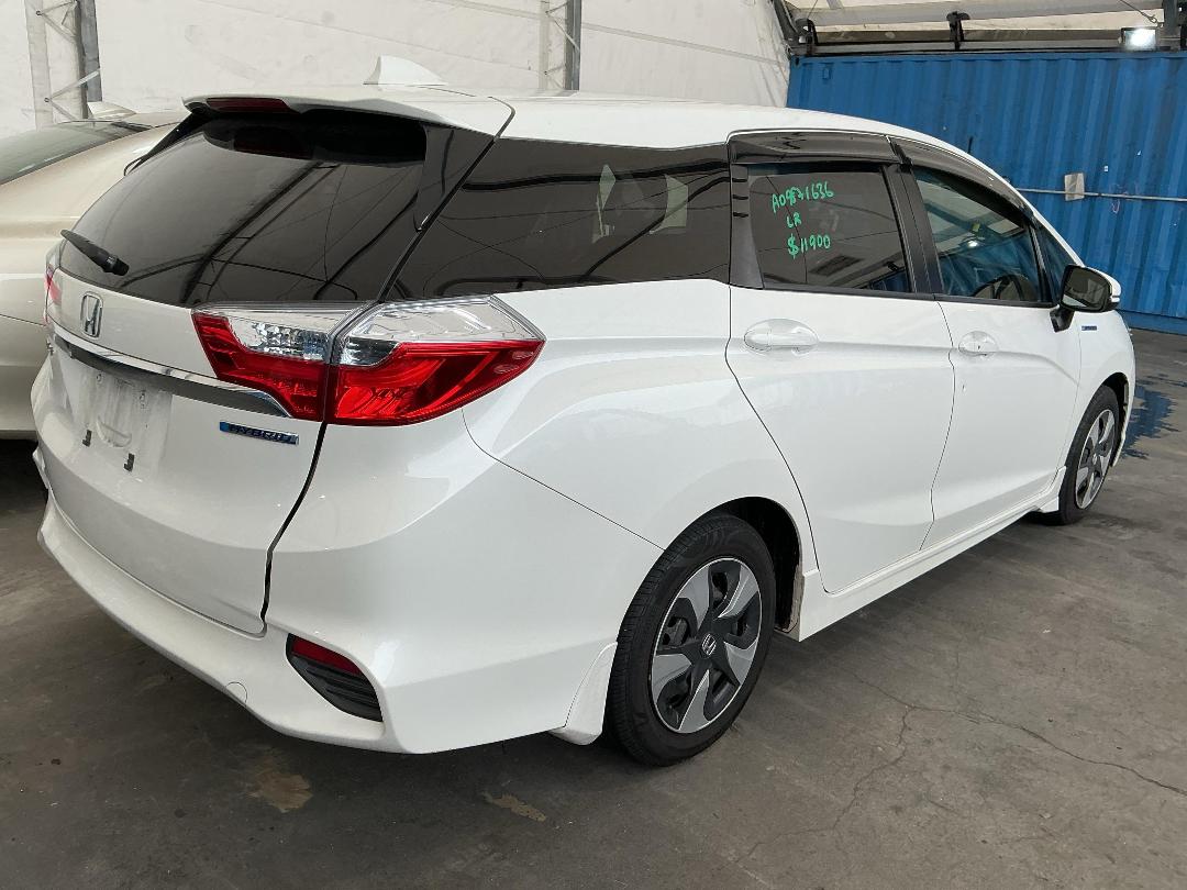 Photo '11' of Honda Shuttle Hybrid Photo '11' of Honda Shuttle Hybrid