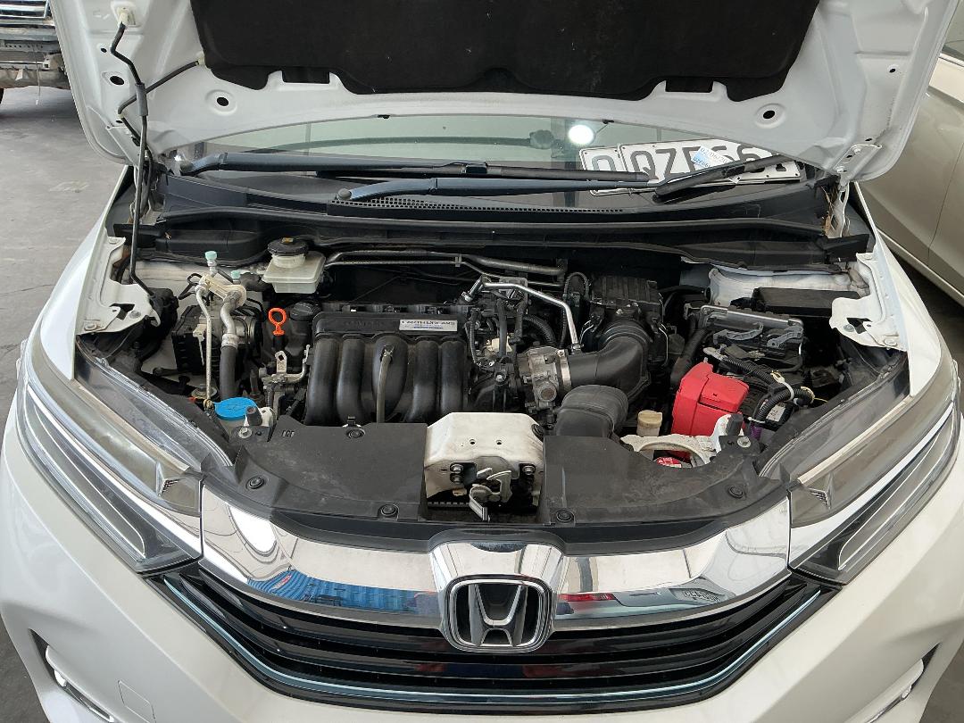 Photo '17' of Honda Shuttle Hybrid Photo '17' of Honda Shuttle Hybrid