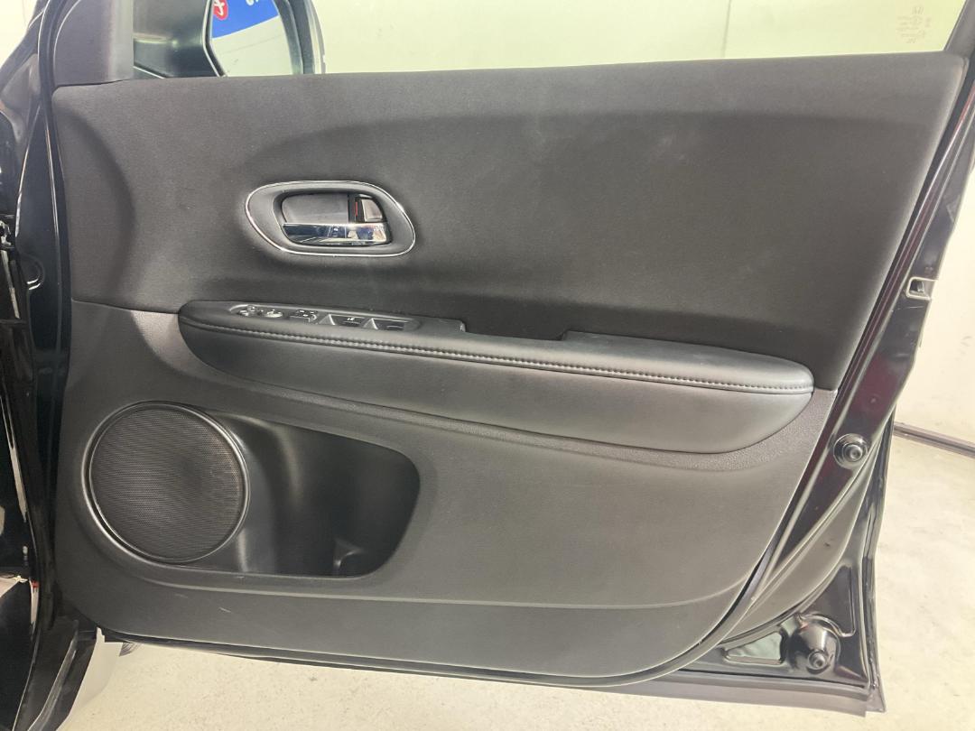 Photo '15' of Honda Vezel