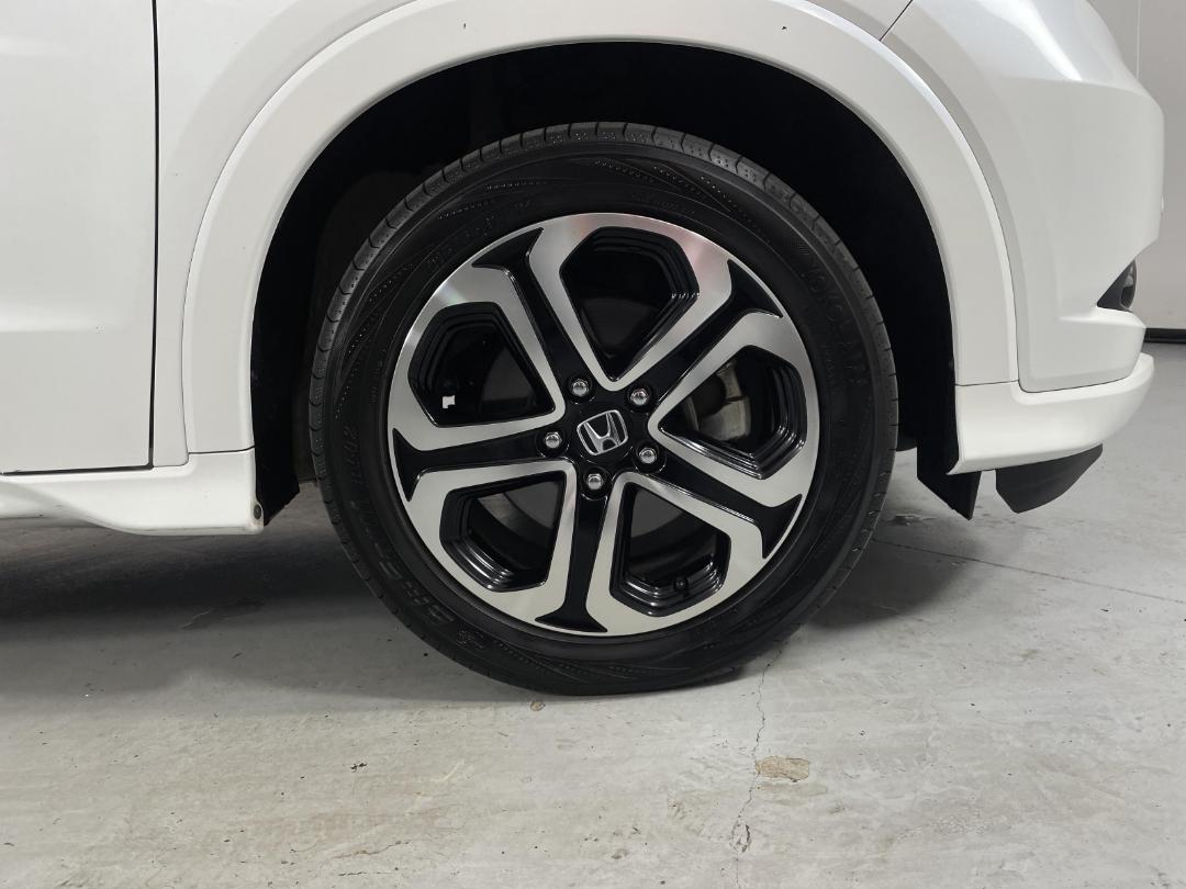 Photo '9' of Honda Vezel