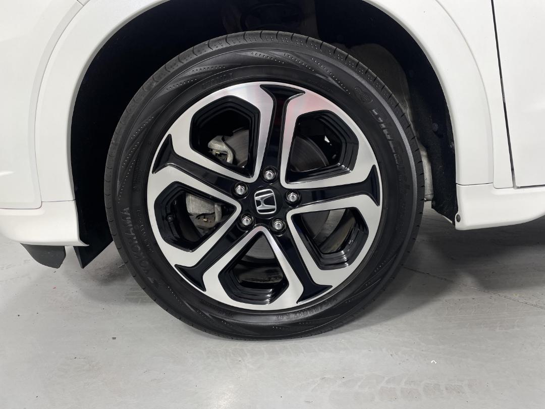 Photo '10' of Honda Vezel