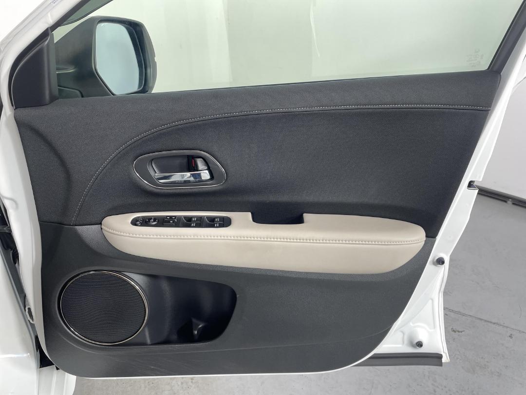 Photo '15' of Honda Vezel