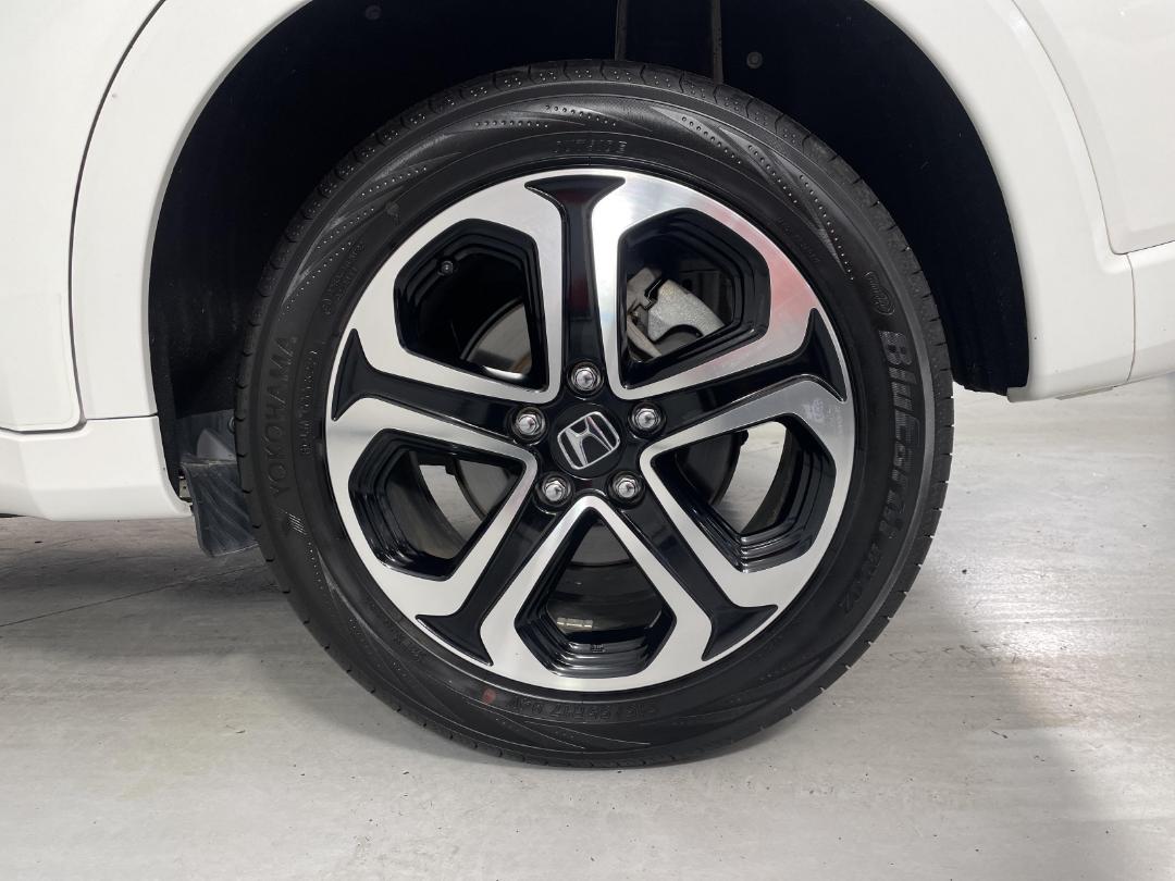 Photo '11' of Honda Vezel