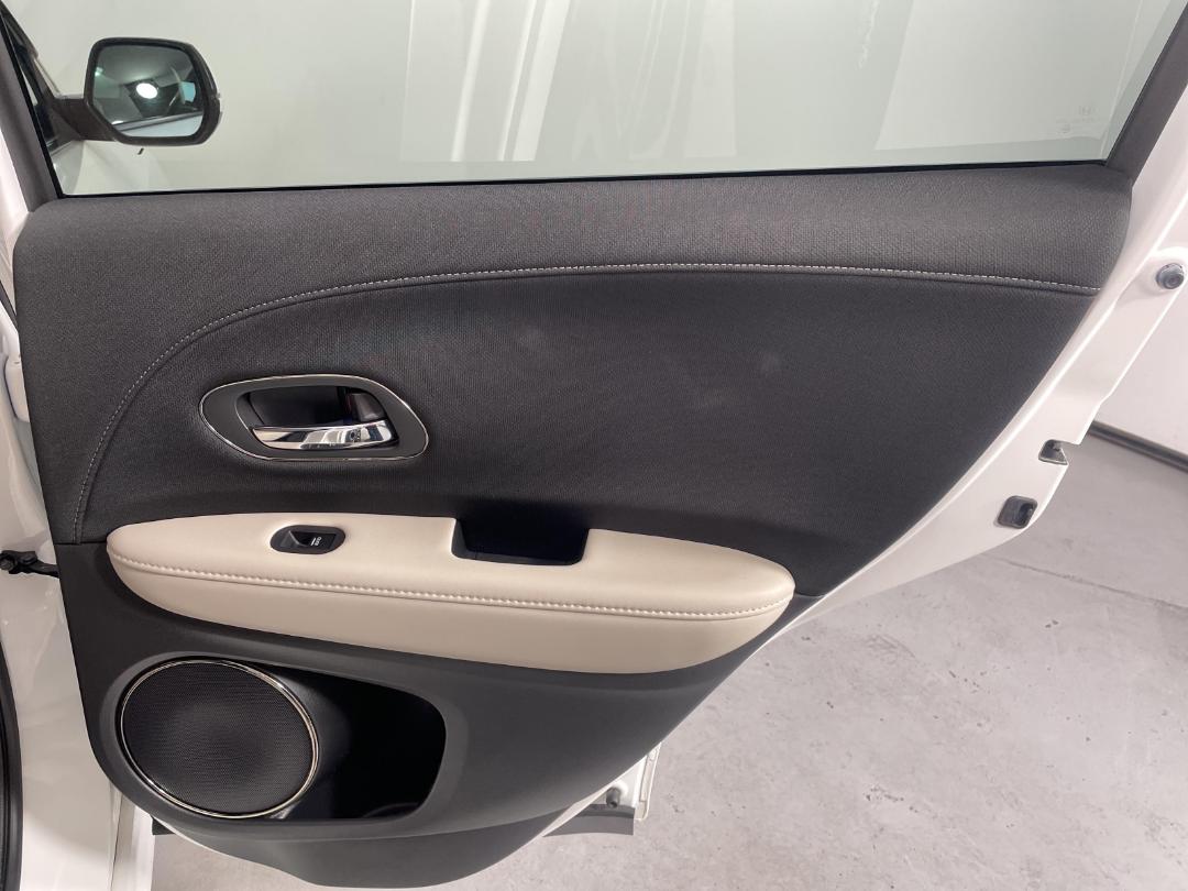 Photo '19' of Honda Vezel