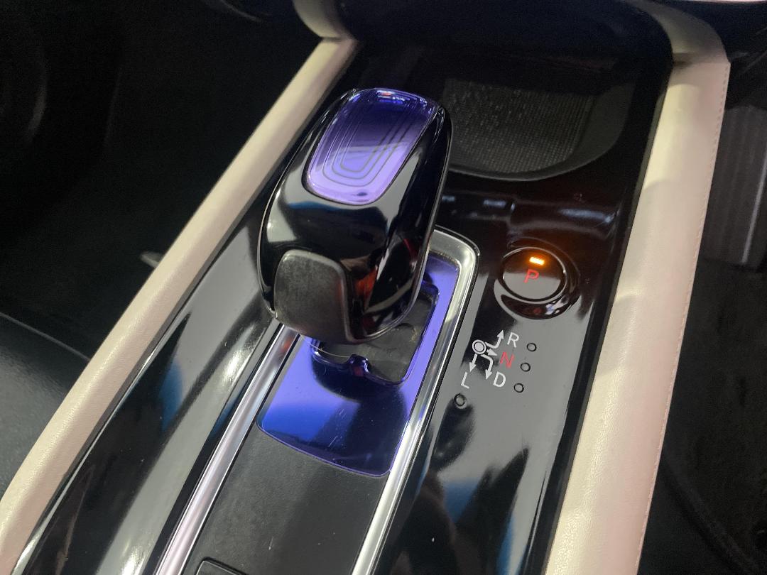 Photo '32' of Honda Vezel