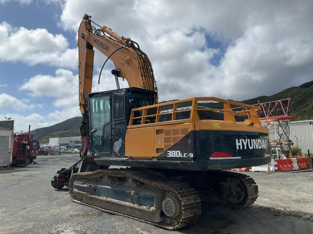 Photo '6' of Hyundai 380LC-9 Excavator Photo '6' of Hyundai 380LC-9 Excavator