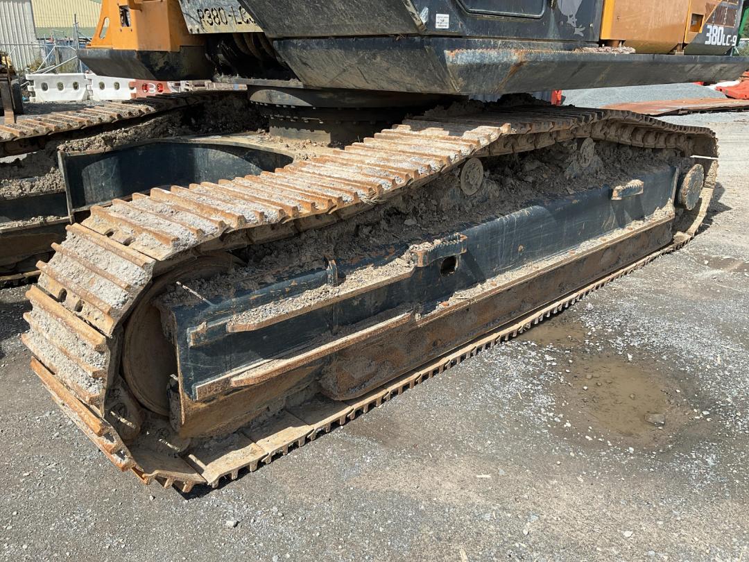 Photo '19' of Hyundai 380LC-9 Excavator Photo '19' of Hyundai 380LC-9 Excavator