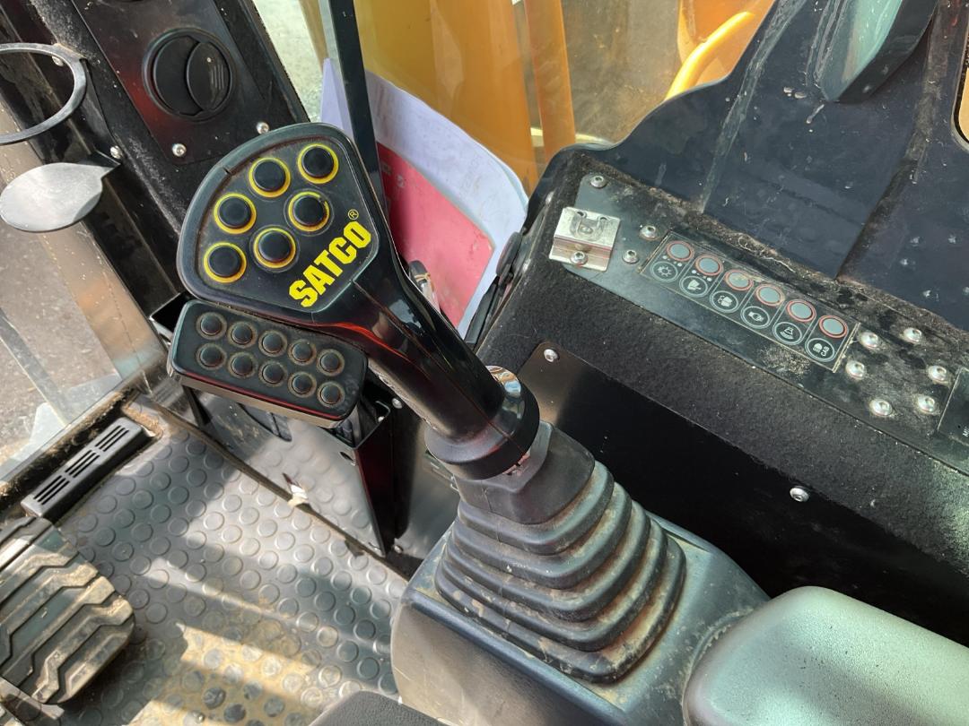 Photo '39' of Hyundai 380LC-9 Excavator Photo '39' of Hyundai 380LC-9 Excavator