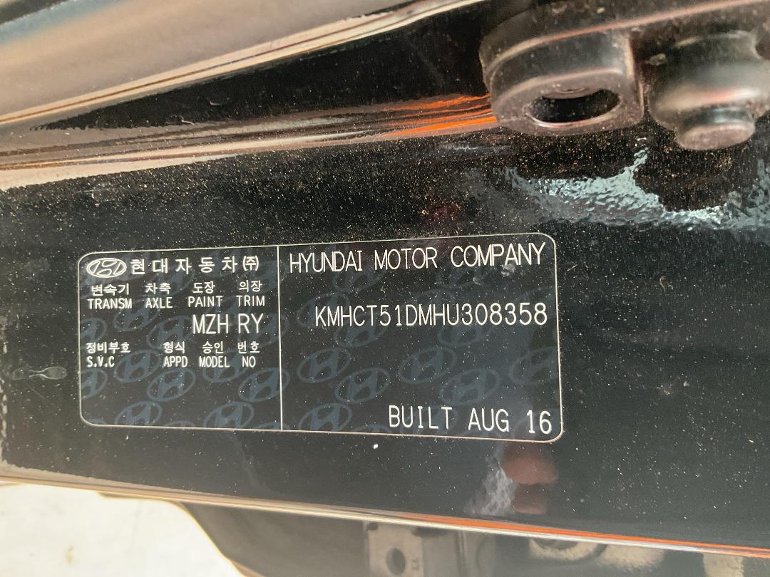 Photo '10' of Hyundai Accent