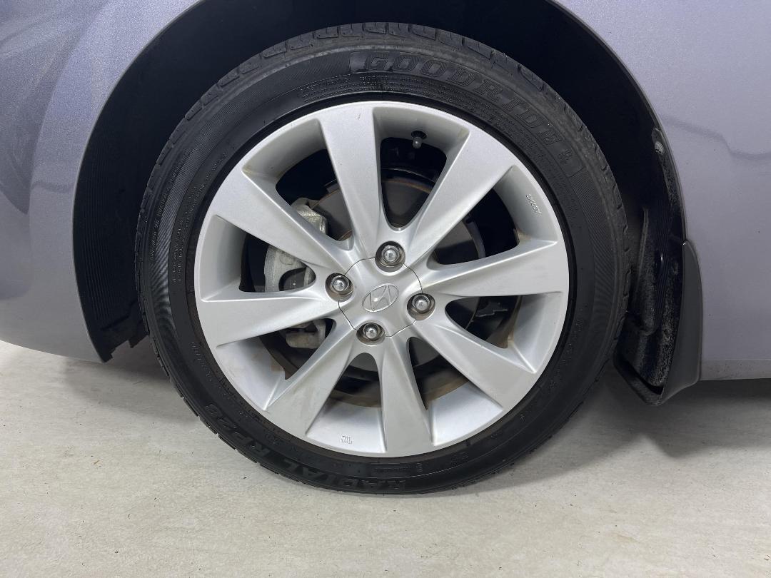 Photo '10' of Hyundai Accent