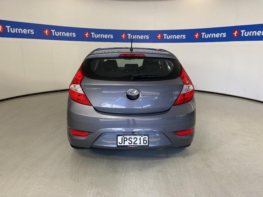 Photo '6' of Hyundai Accent