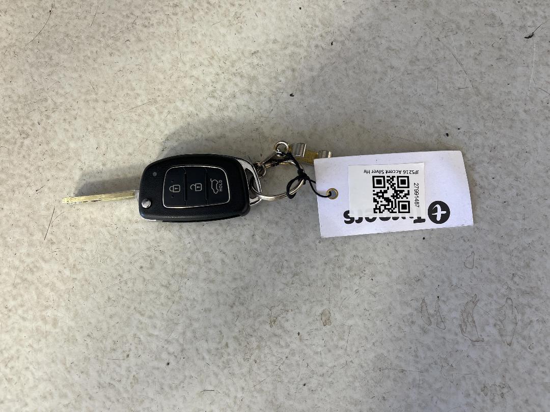 Photo '22' of Hyundai Accent