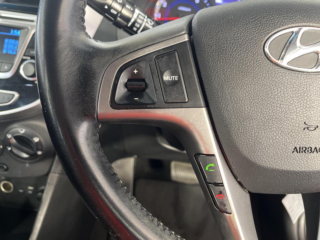 Photo '27' of Hyundai Accent