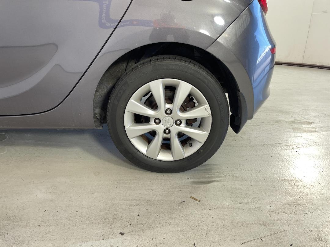 Photo '11' of Hyundai I20