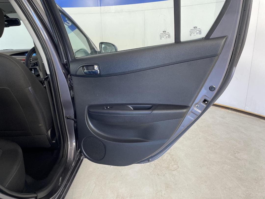 Photo '19' of Hyundai I20