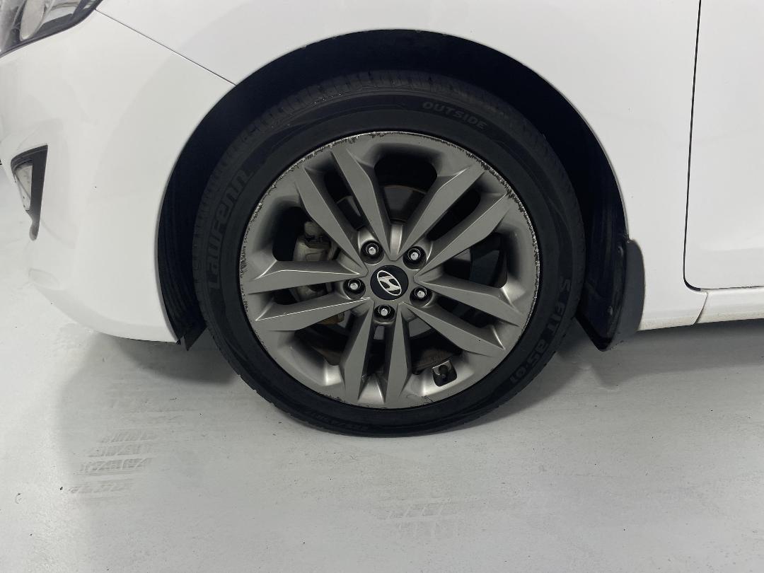 Photo '10' of Hyundai I30