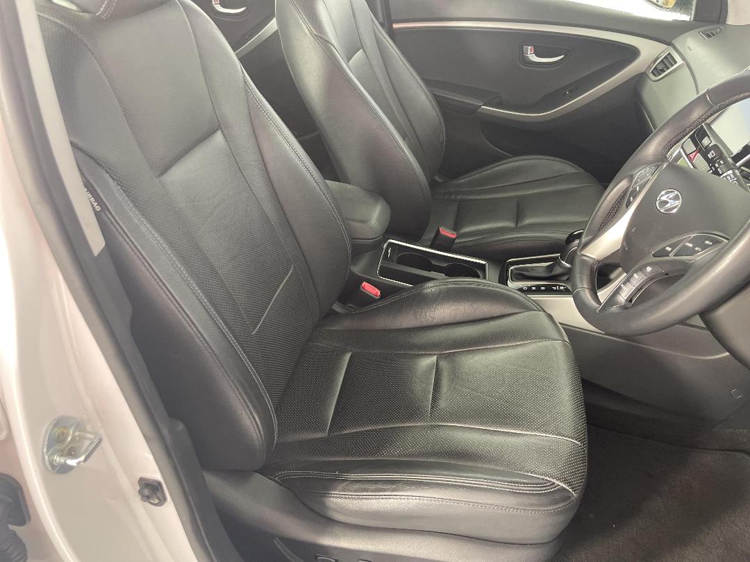 Photo '16' of Hyundai I30