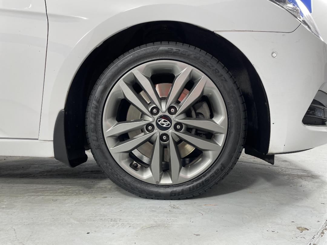 Photo '9' of Hyundai I40